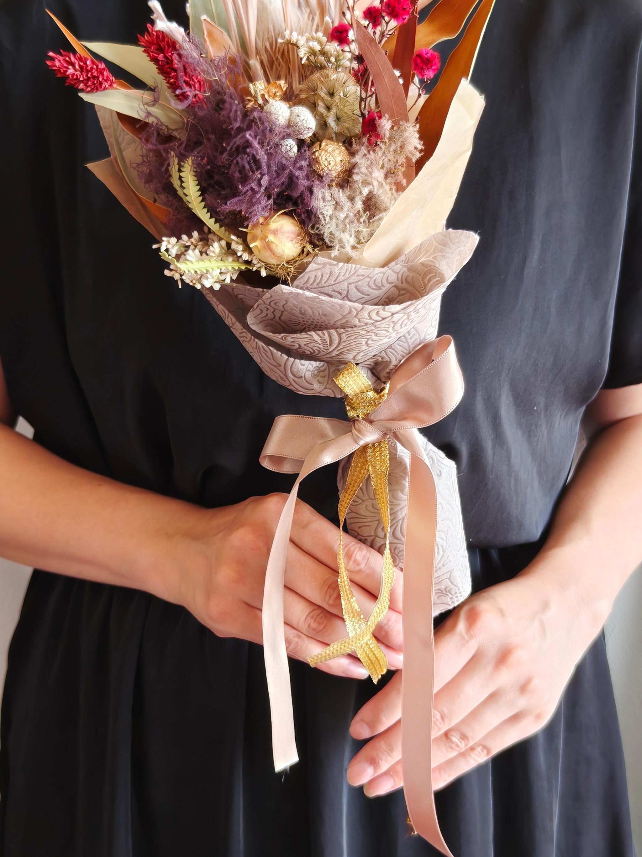 プロテアとスモークツリーのミニブーケスワッグ　壁掛けインテリア　ドライフラワー | 5枚目